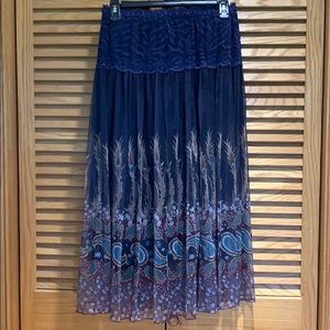 Dark blue patterned mesh pleated midi skirt